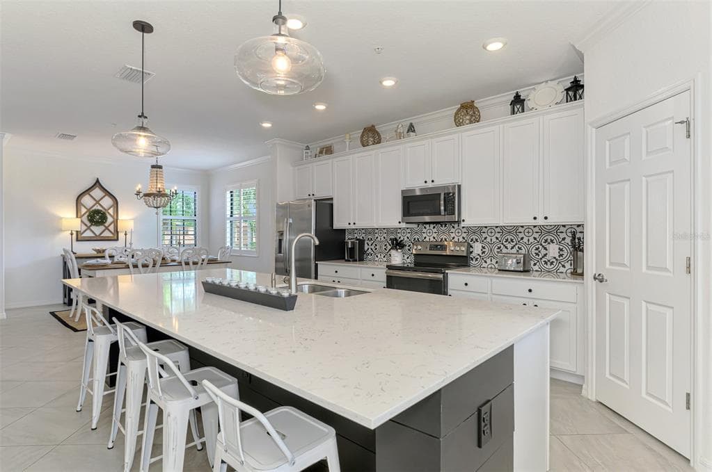 10797 TARFLOWER DRIVE 201 photo 17