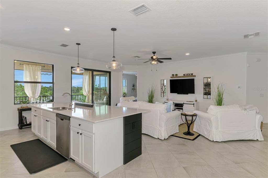 10797 TARFLOWER DRIVE 201 photo 20
