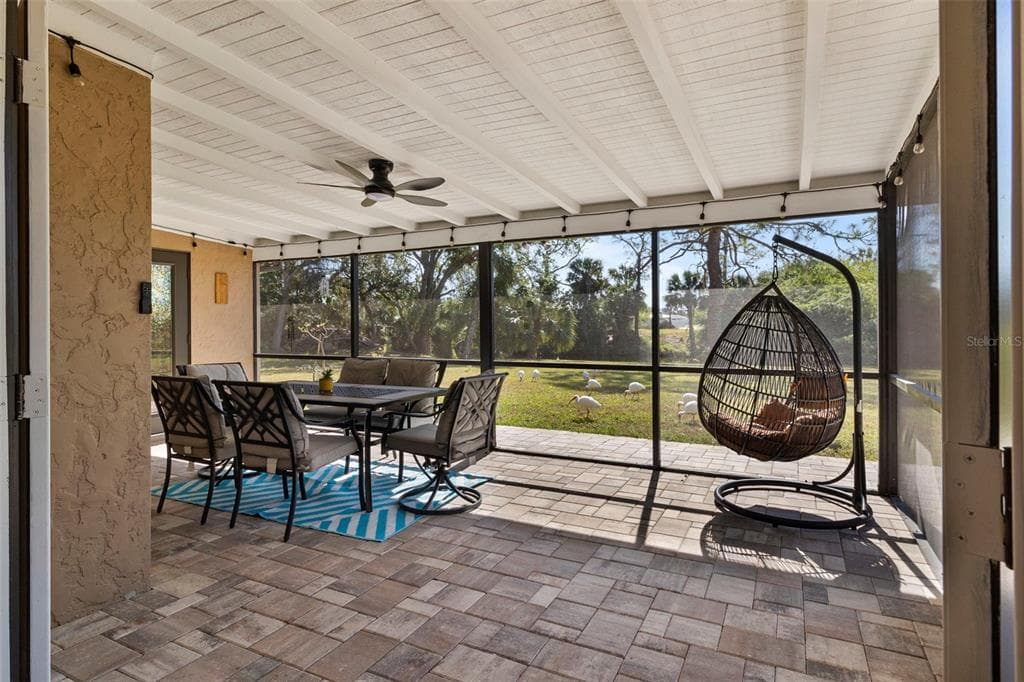 20495 ALBURY DRIVE photo 14