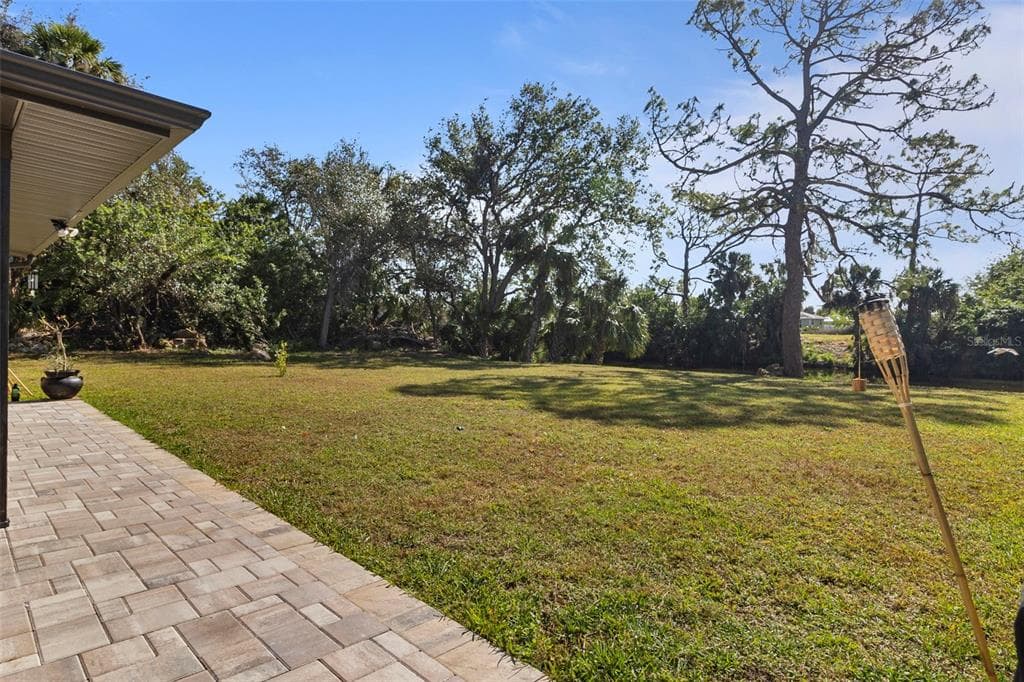 20495 ALBURY DRIVE photo 8
