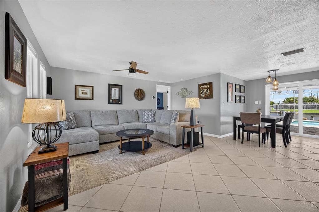 155 FRANCIS DRIVE NE photo 10