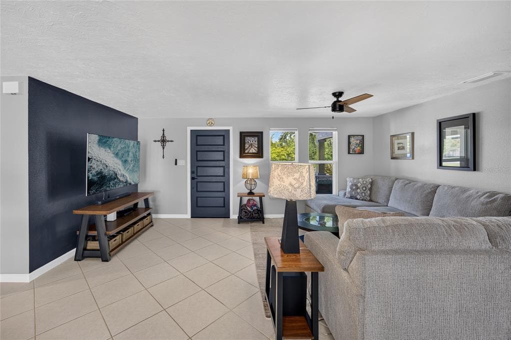 155 FRANCIS DRIVE NE photo 8