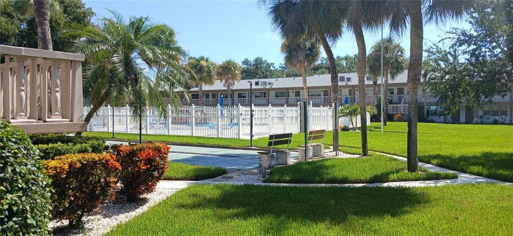 650 PINELLAS POINT DRIVE S 110 photo 23