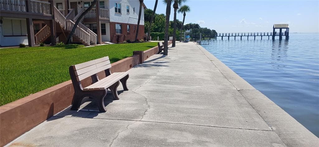 650 PINELLAS POINT DRIVE S 110 photo 22