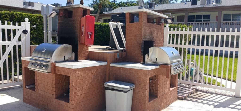 650 PINELLAS POINT DRIVE S 110 photo 24