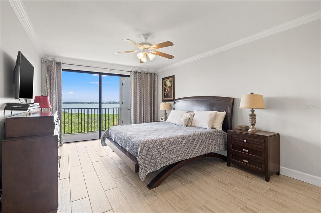 1501 GULF BOULEVARD 206 photo 11