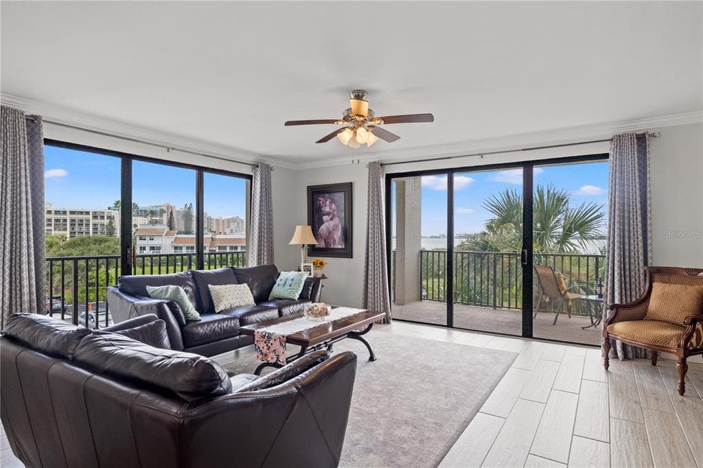 1501 GULF BOULEVARD 206 photo 4