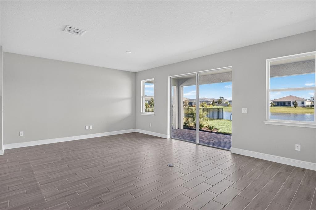 12324 49TH STREET E photo 6