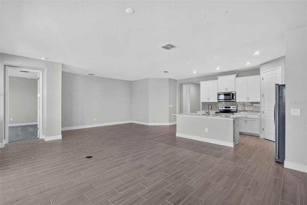 12324 49TH STREET E photo 4