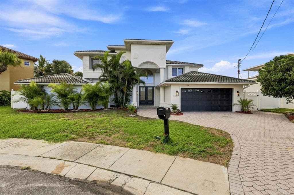 461 PALM ISLAND NE photo 4
