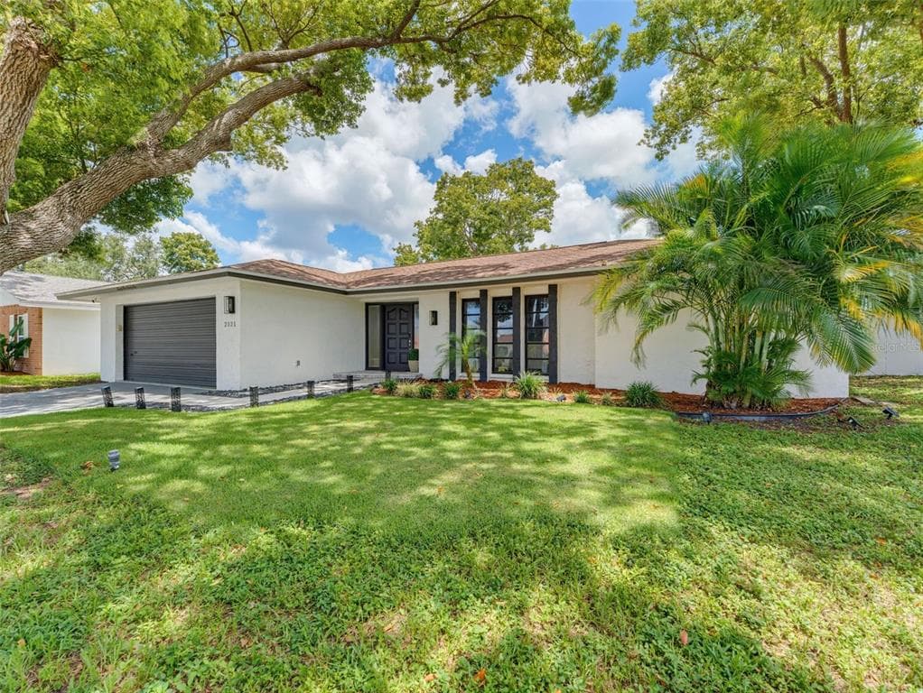 2121 BEECHER ROAD photo 2