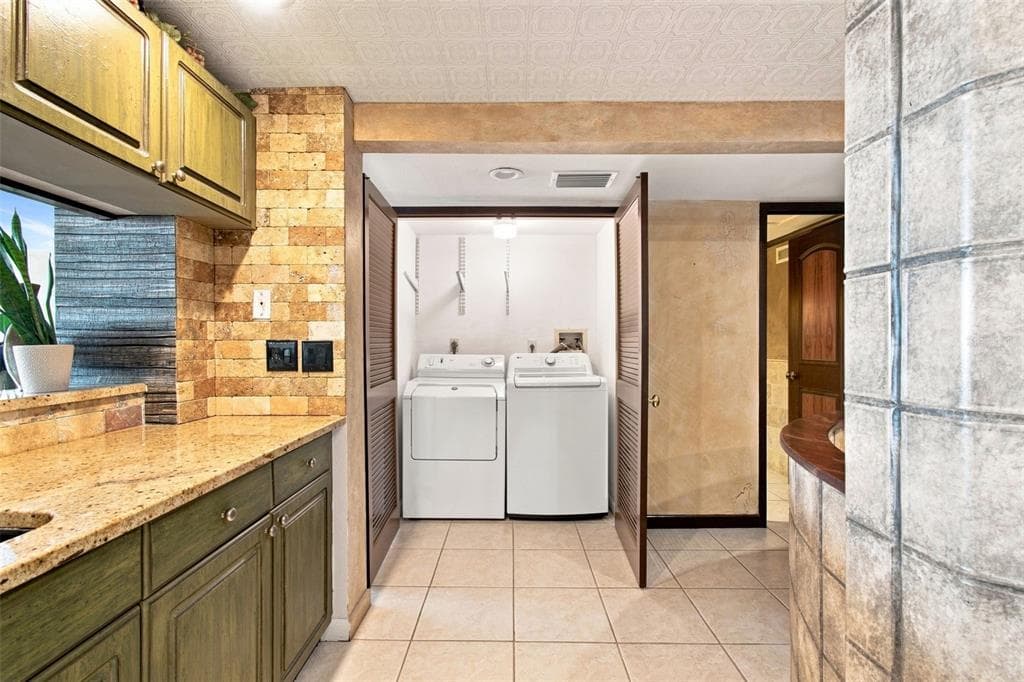 5700 MARINER STREET 204W photo 13