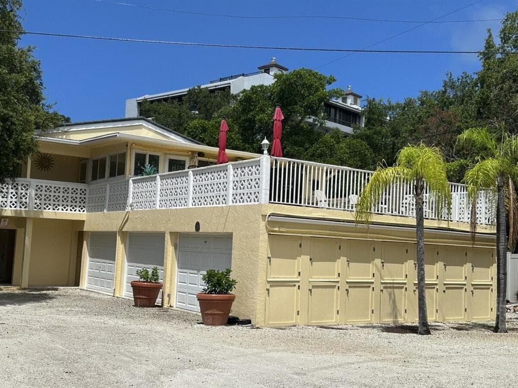 5955 MIDNIGHT PASS ROAD 21E photo 2