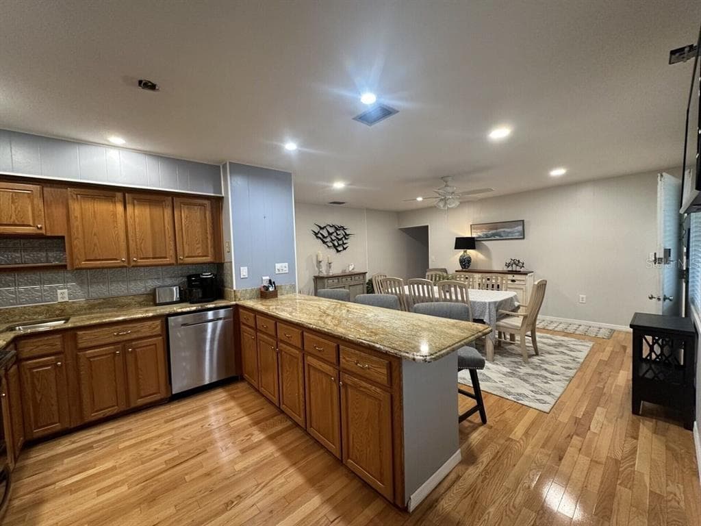 5955 MIDNIGHT PASS ROAD 21E photo 11