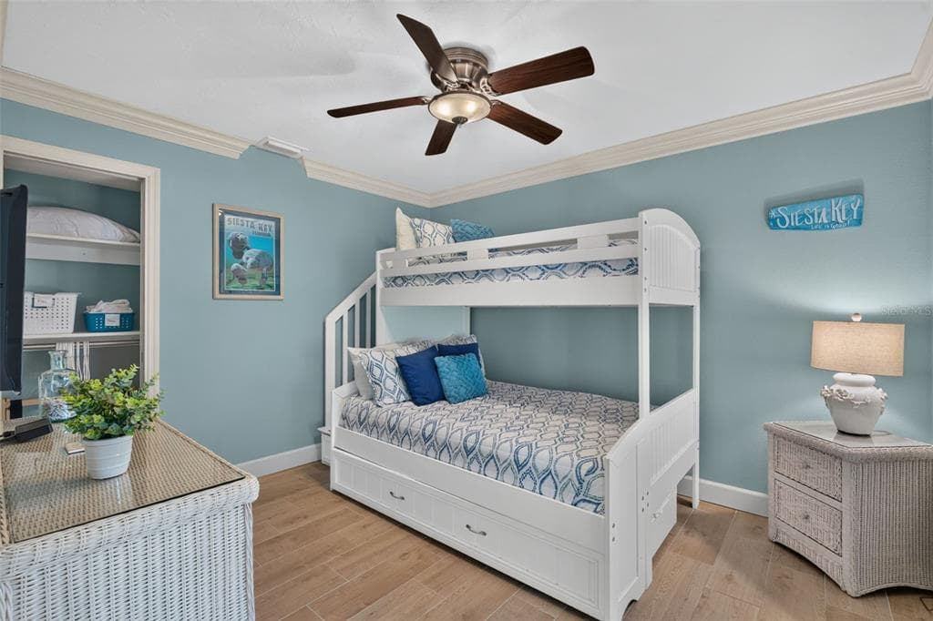 1141 W PEPPERTREE DRIVE 1141 photo 23