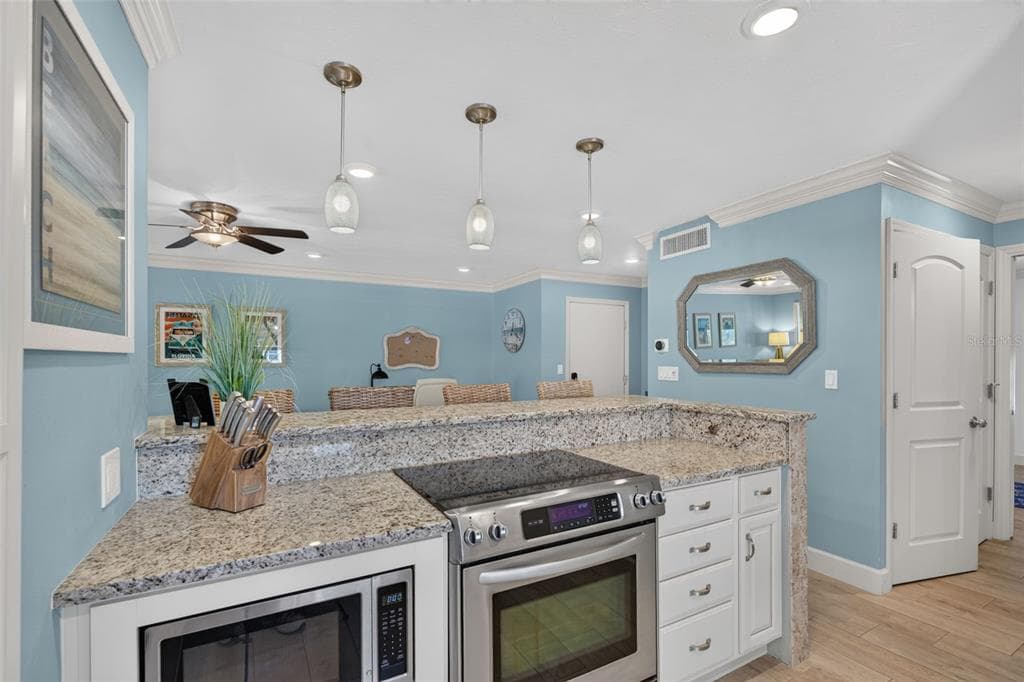 1141 W PEPPERTREE DRIVE 1141 photo 17