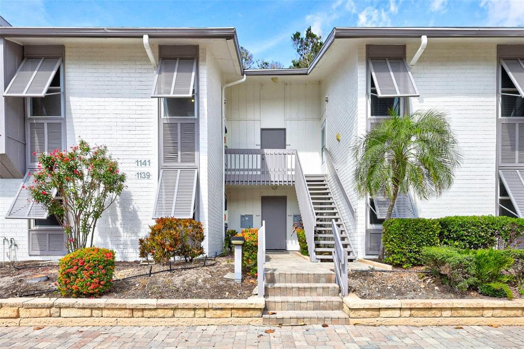 1141 W PEPPERTREE DRIVE 1141 photo 4