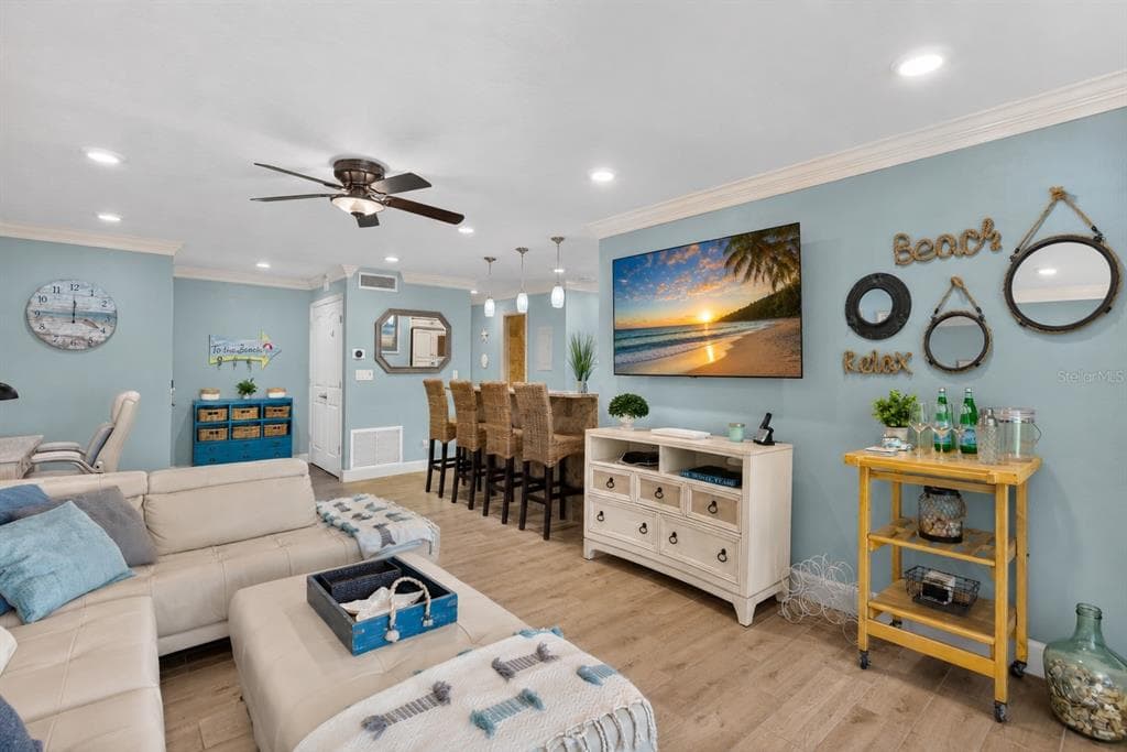 1141 W PEPPERTREE DRIVE 1141 photo 8