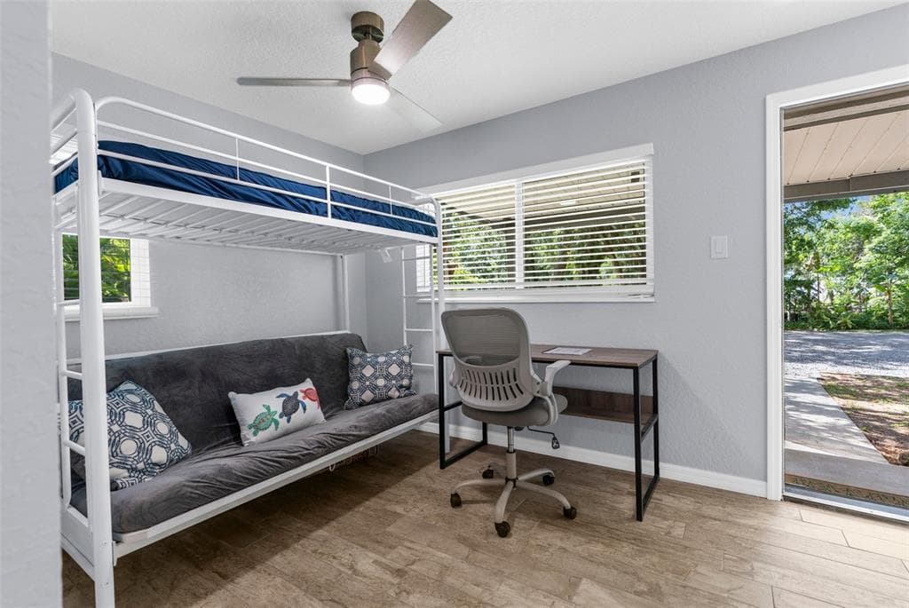 5421 GAY STREET photo 23