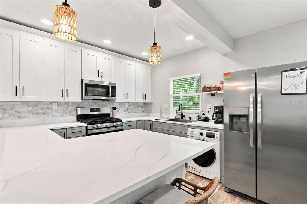 5421 GAY STREET photo 9