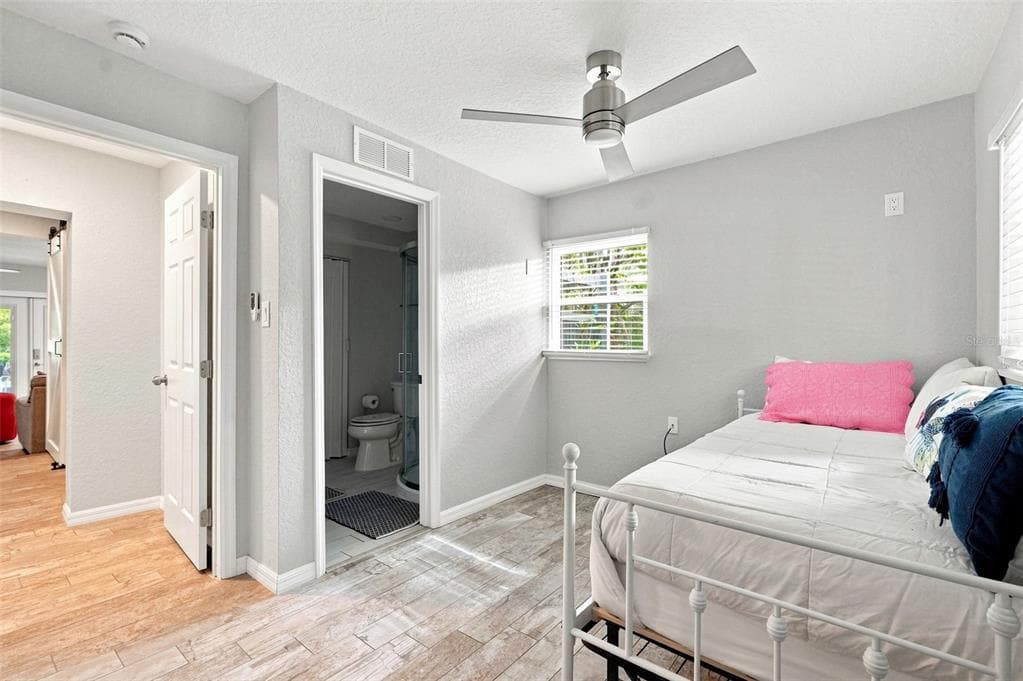 5421 GAY STREET photo 15