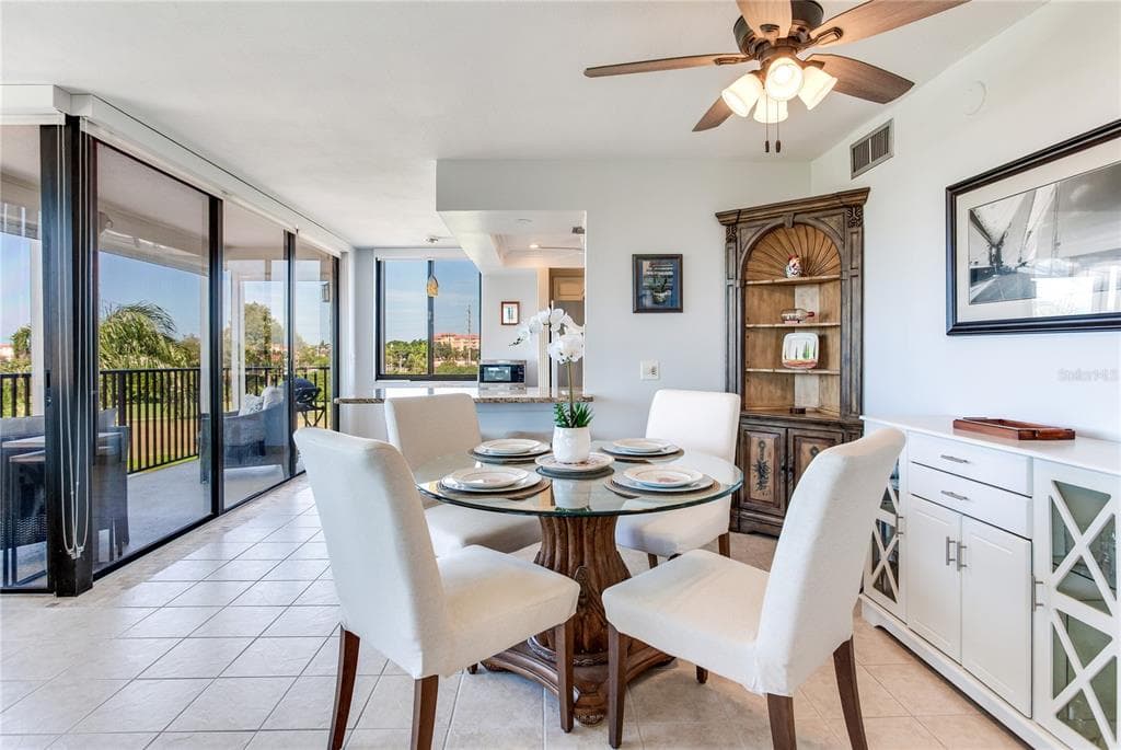 6104 PALMA DEL MAR BOULEVARD S 404 photo 10