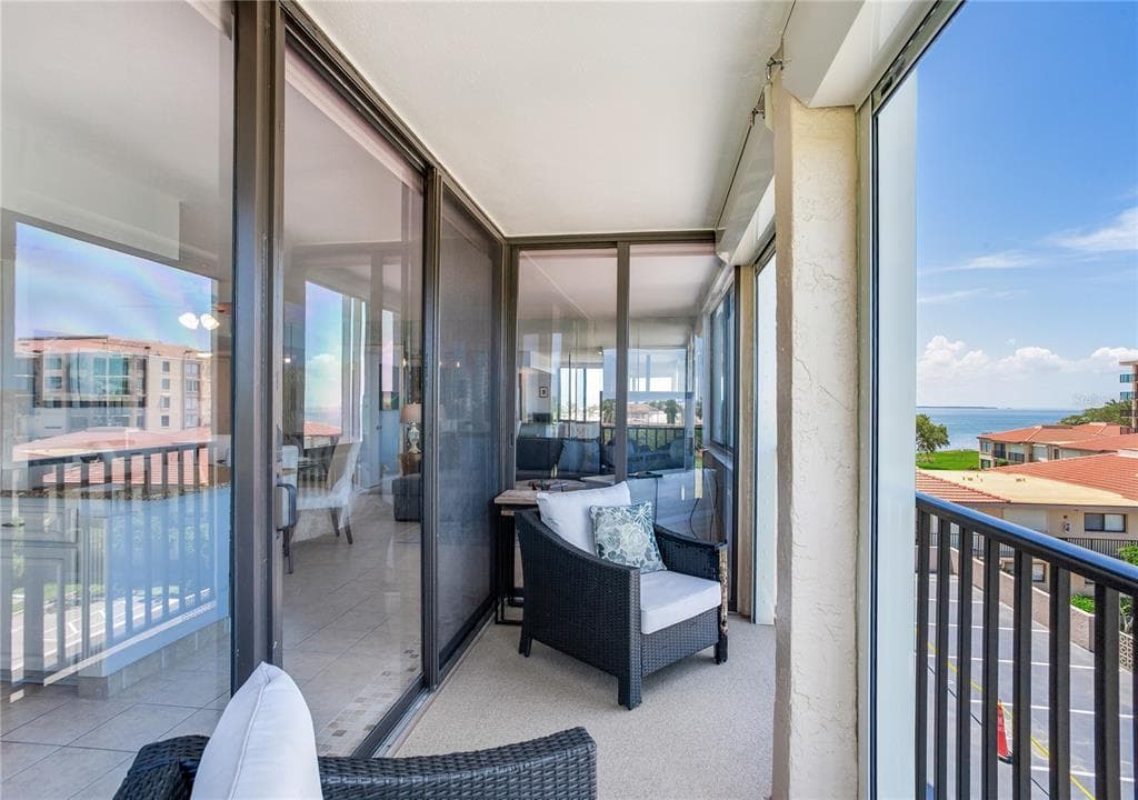 6104 PALMA DEL MAR BOULEVARD S 404 photo 19