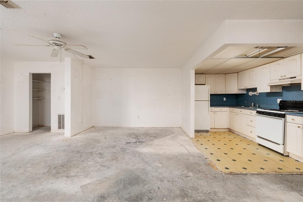 5980 TERRACE PARK DRIVE N 208 photo 11