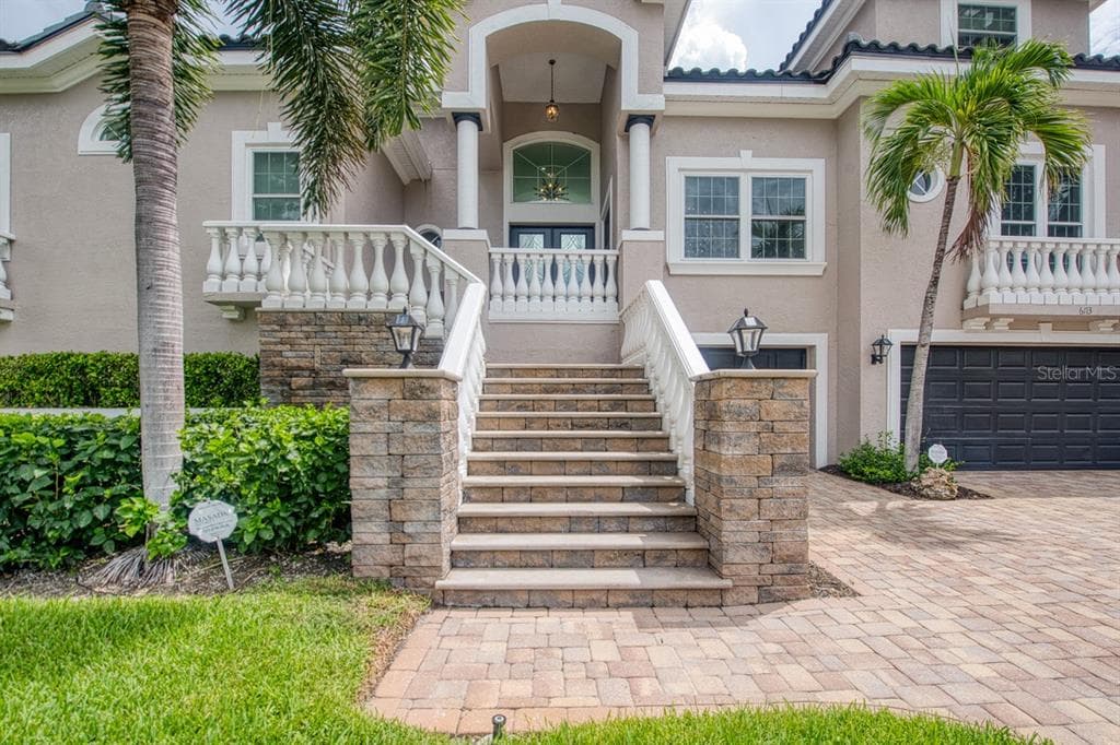 6113 PASADENA POINT BOULEVARD photo 13