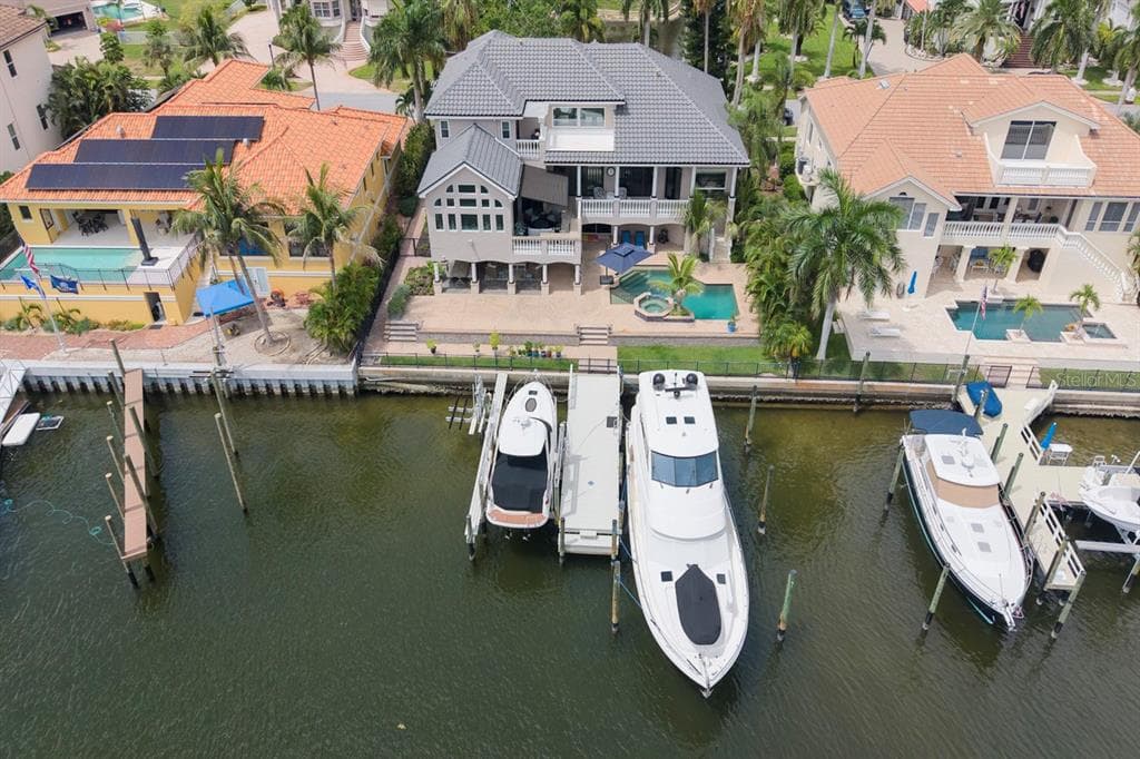 6113 PASADENA POINT BOULEVARD photo 5