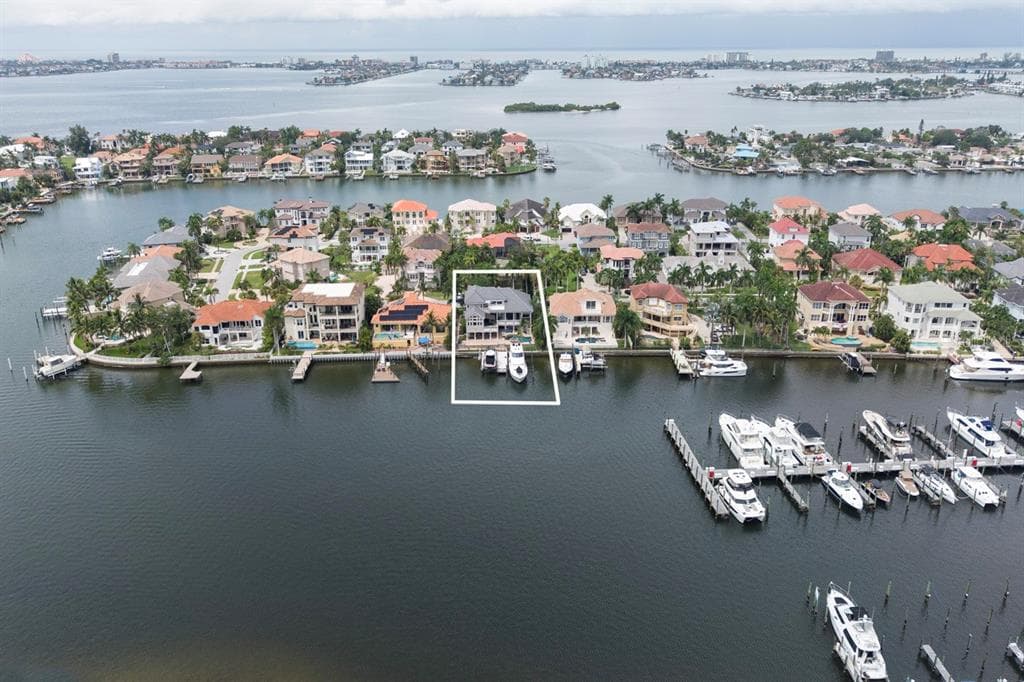 6113 PASADENA POINT BOULEVARD photo 9