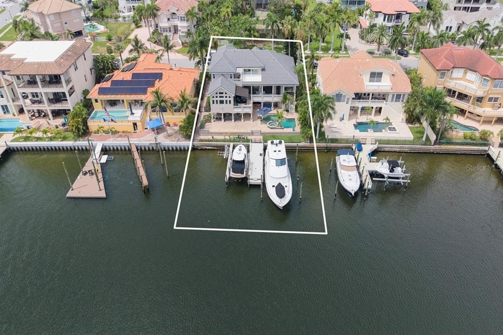 6113 PASADENA POINT BOULEVARD photo 4
