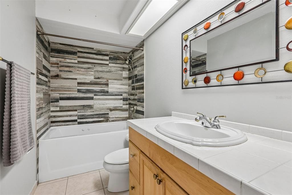 3131 N CANAL DRIVE photo 23