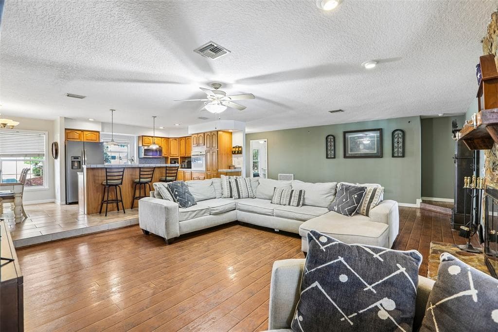 3131 N CANAL DRIVE photo 7