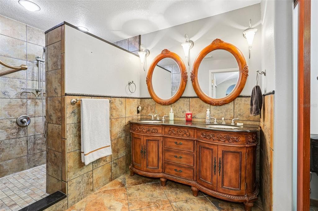 3131 N CANAL DRIVE photo 20