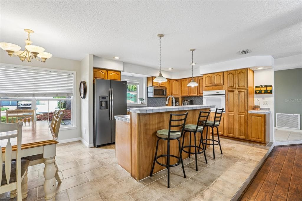 3131 N CANAL DRIVE photo 10