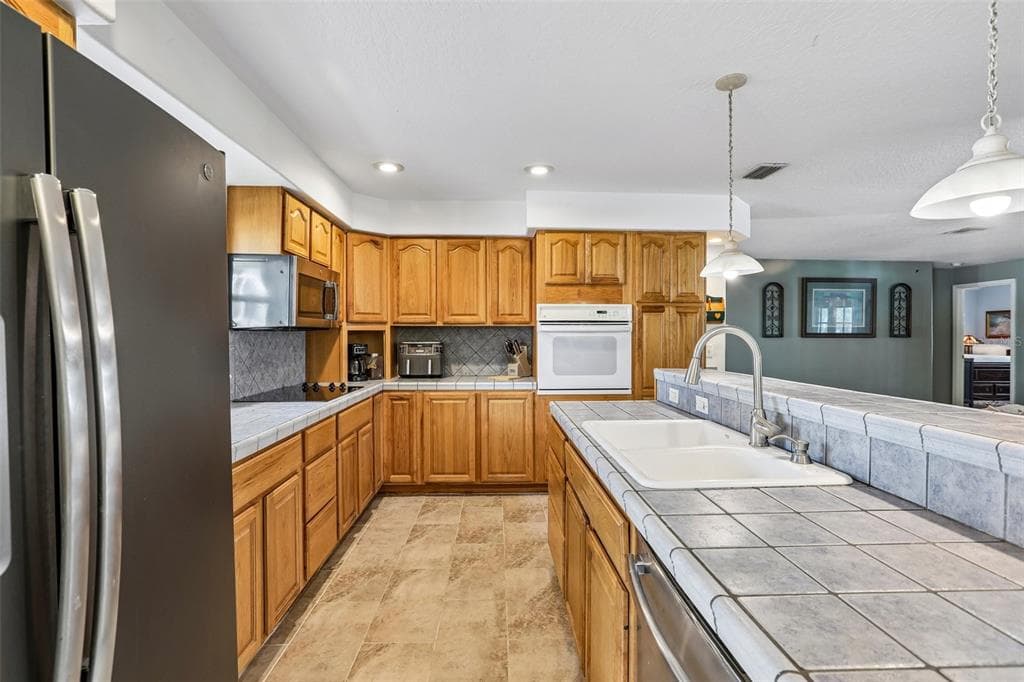 3131 N CANAL DRIVE photo 11