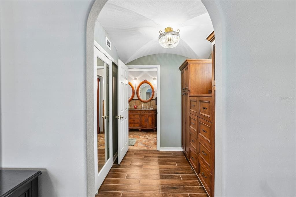 3131 N CANAL DRIVE photo 19
