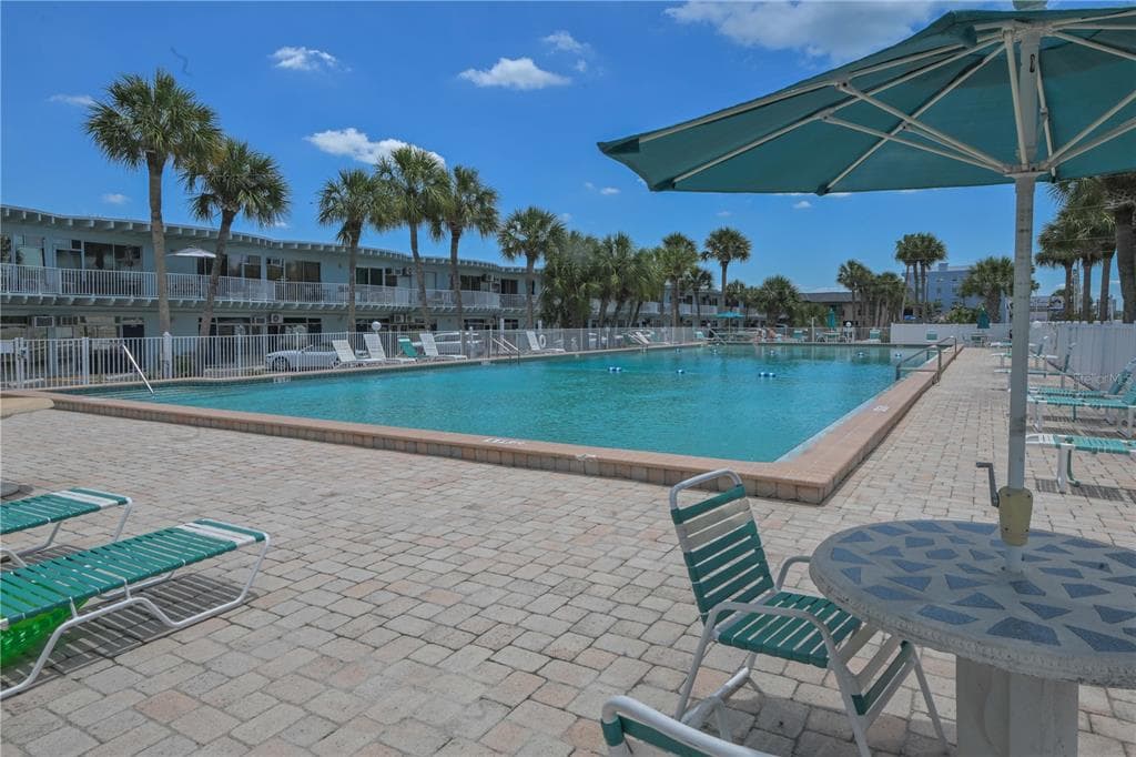 18399 GULF BOULEVARD 367 photo 21