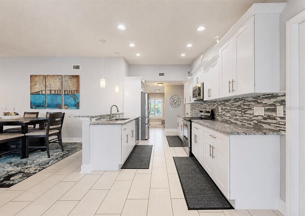 708 SPANISH MAIN DRIVE photo 18