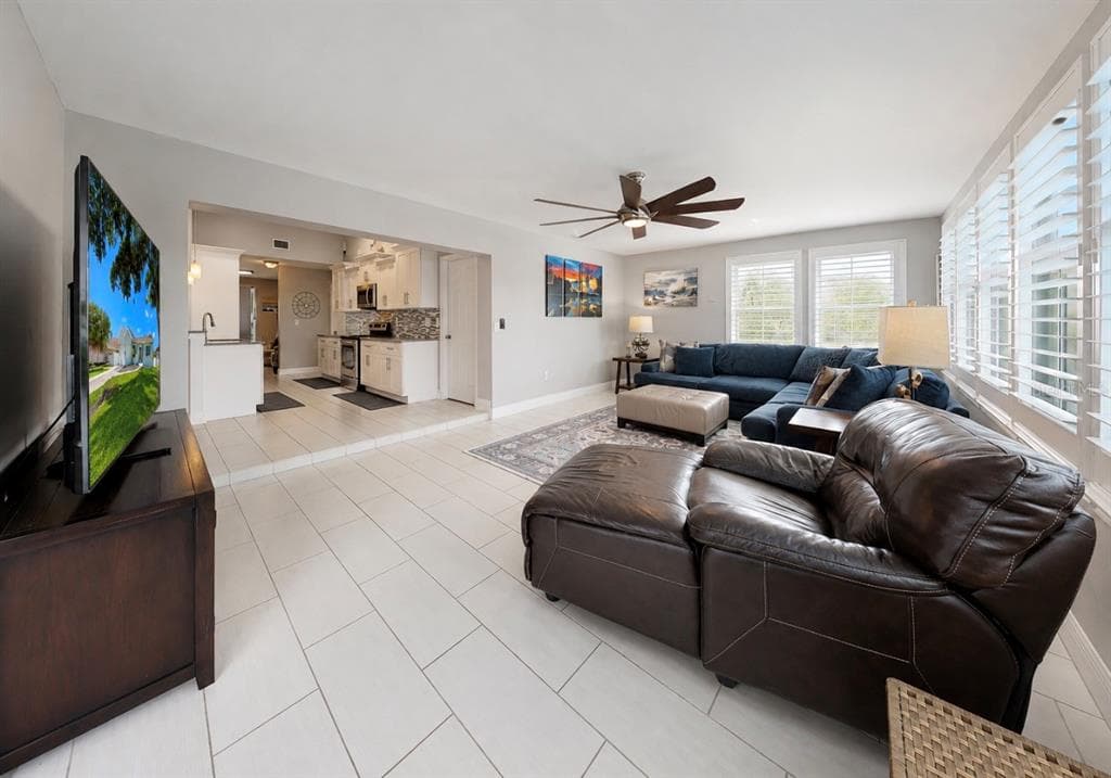 708 SPANISH MAIN DRIVE photo 11