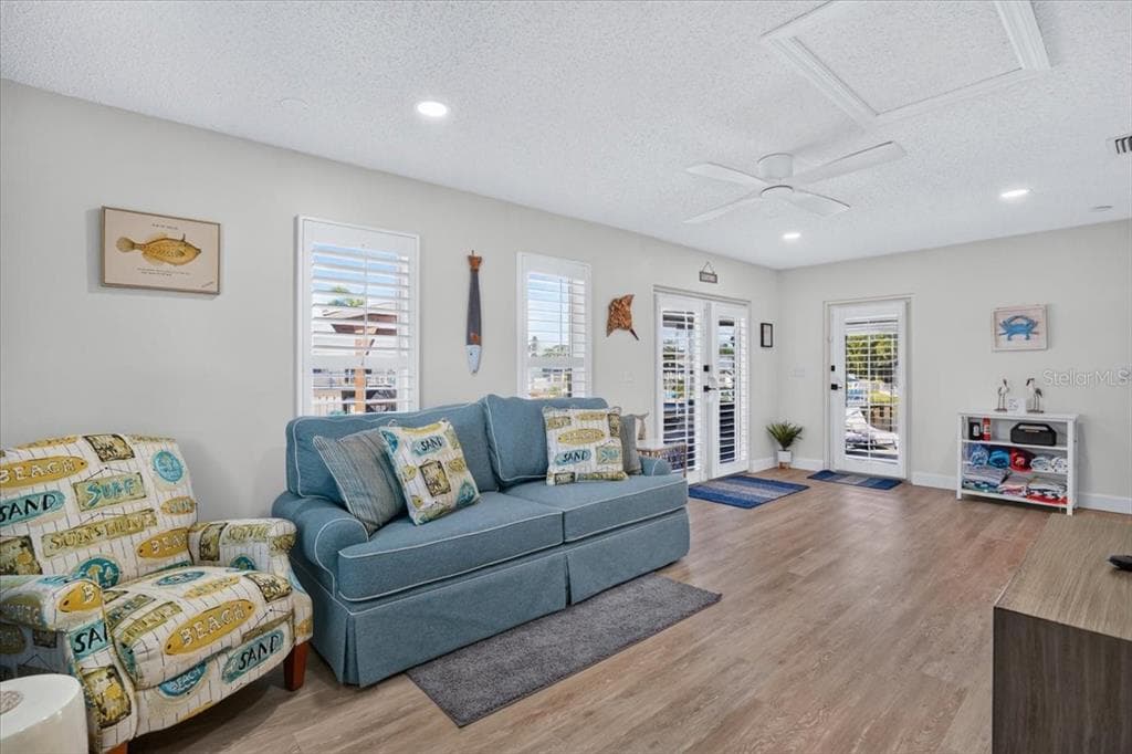 5016 MANGROVE POINT ROAD photo 21