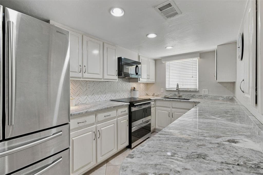 65 BEACH LANE N photo 5