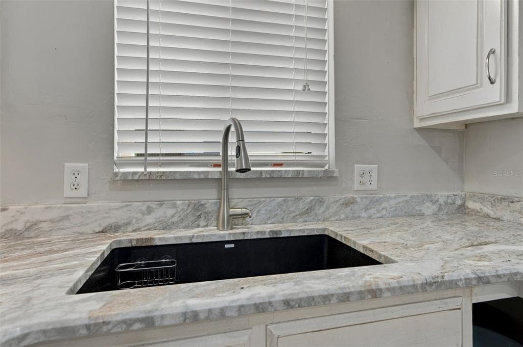 65 BEACH LANE N photo 20
