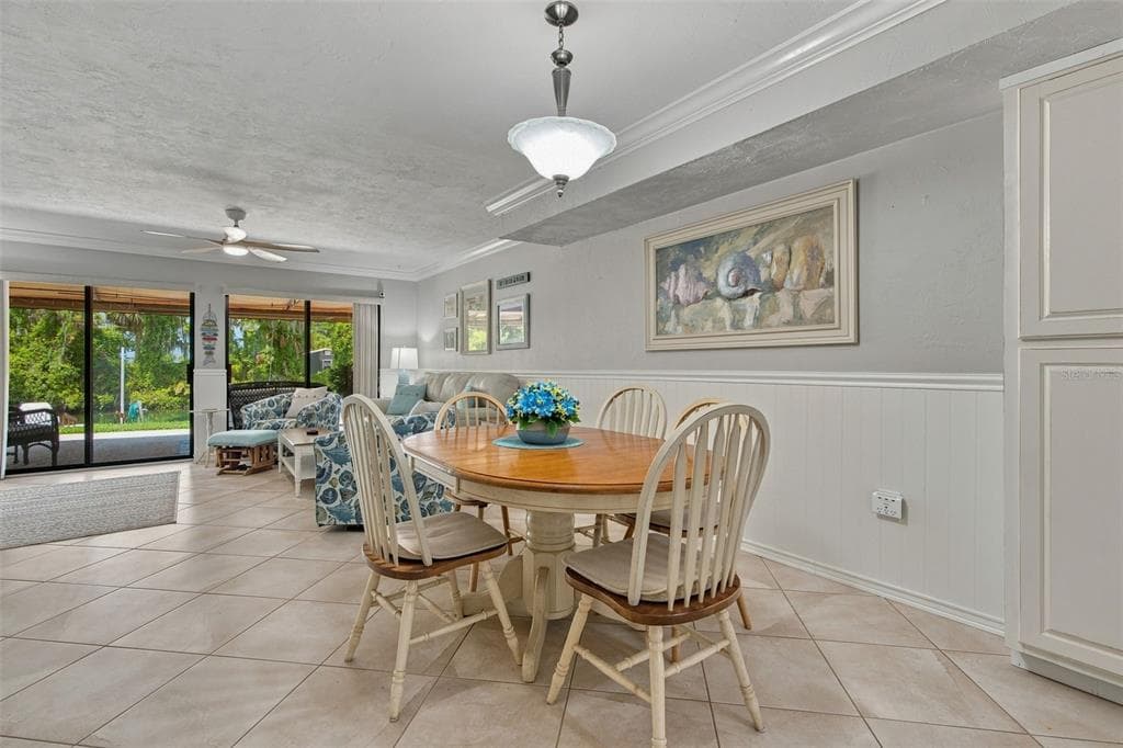 65 BEACH LANE N photo 24