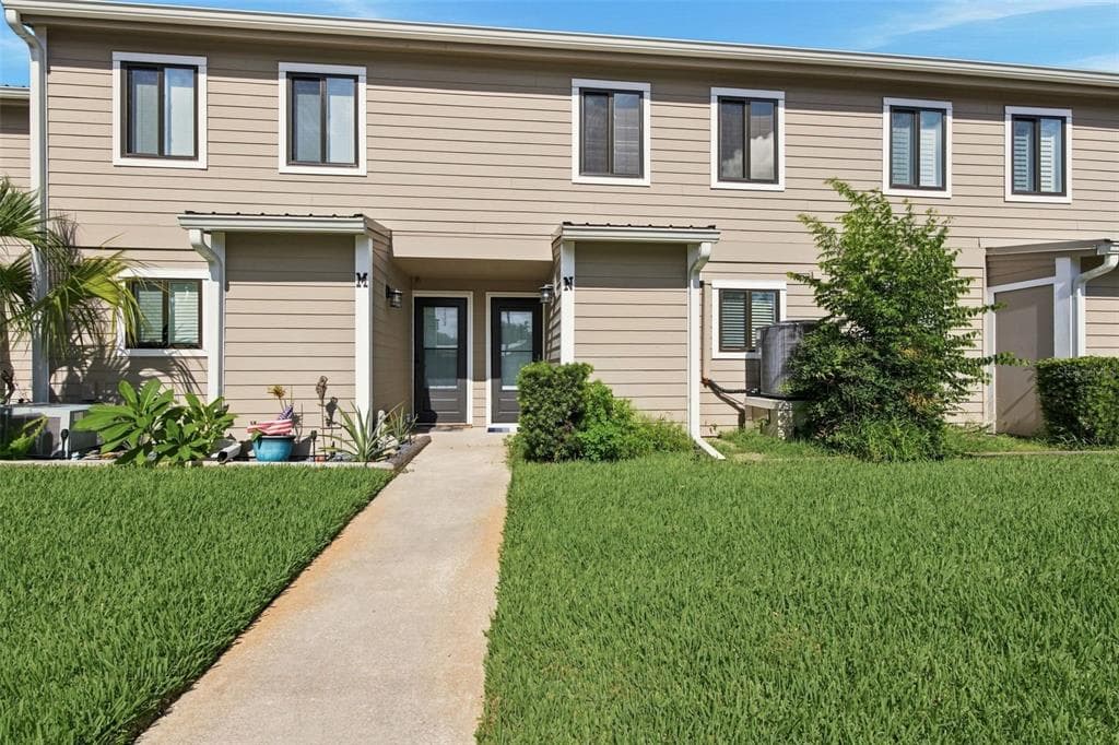 65 BEACH LANE N photo 10