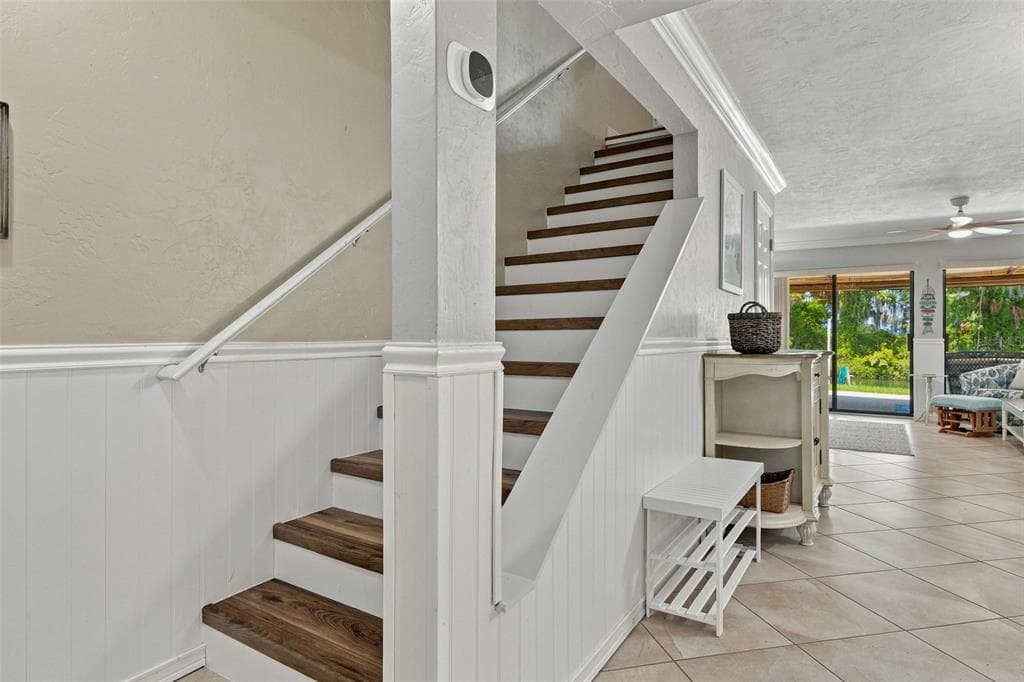 65 BEACH LANE N photo 14