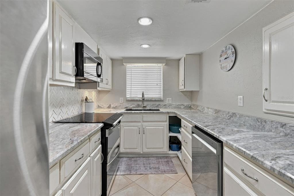 65 BEACH LANE N photo 15
