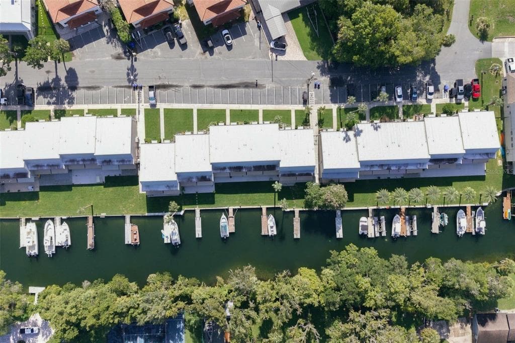 65 BEACH LANE N photo 8