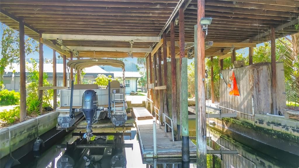536 NW 9TH AVENUE photo 3